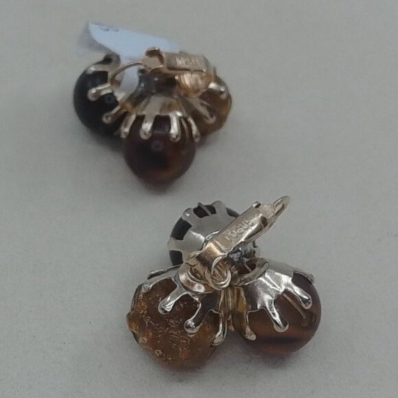 Vintage Vogue Cluster Clip-On Earrings - Picture 2 of 2